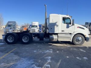 2025 NEW PETERBILT 579 2134952-10