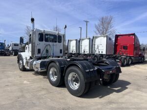 2024 Heavy Duty Truck PETERBILT 567 2135428-4