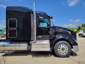 2025 Heavy Duty Truck PETERBILT 579 2135462-6