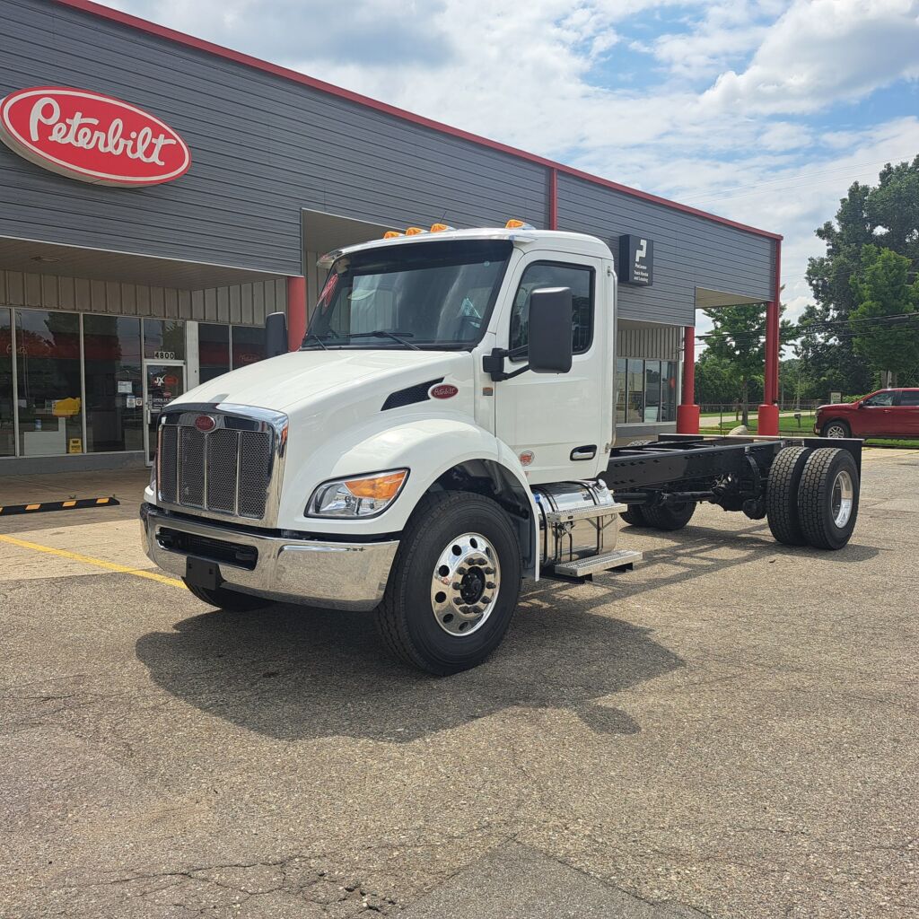 2025 PETERBILT 536