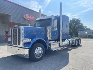 2025 PETERBILT 589