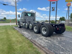 2025 NEW PETERBILT 567 2137373-8