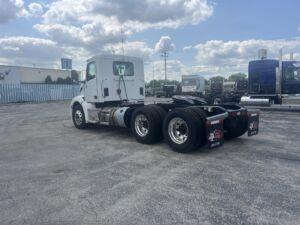 2025 NEW PETERBILT 579 2137419-8