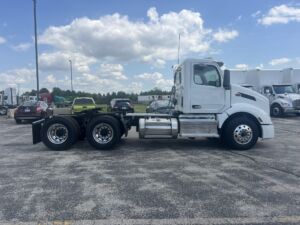 2025 NEW PETERBILT 579 2137419-10