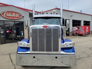 2025 NEW PETERBILT 589 2137568-2