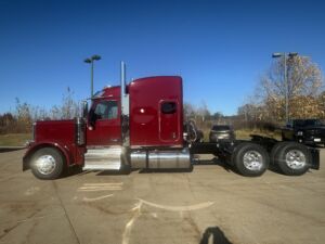 2025 NEW PETERBILT 589 2137746-12