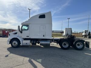 2020 Heavy Duty Truck PETERBILT 579 8679140-2