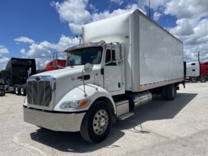 2019 Medium Duty Truck PETERBILT 337 8679236-0