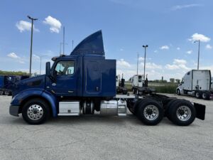 2019 Heavy Duty Truck PETERBILT 579 8679282-2