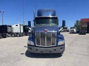 2019 USED PETERBILT 579 8679283-4