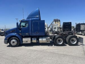 2019 USED PETERBILT 579 8679283-18