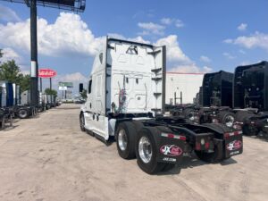 2021 Heavy Duty Truck FREIGHTLINER Cascadia 8679346-4