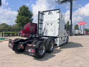 2021 Heavy Duty Truck FREIGHTLINER Cascadia 8679346-8