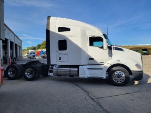 2019 USED KENWORTH T680 8679348-8