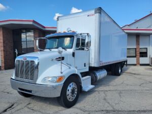 2018 Medium Duty Truck PETERBILT 337 8679354-0