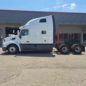 2021 Heavy Duty Truck PETERBILT 579 8679355-2