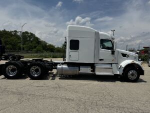 2021 USED PETERBILT 567 8679357-16