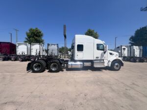 2021 USED PETERBILT 567 8679360-14