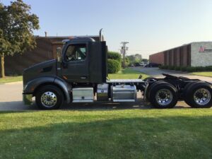 2019 Heavy Duty Truck PETERBILT 579 8679397-2