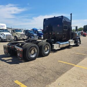 2019 USED PETERBILT 389 8679411-8