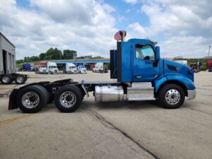 2019 USED PETERBILT 579 8679437-6