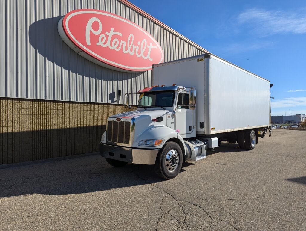 2019 PETERBILT 337