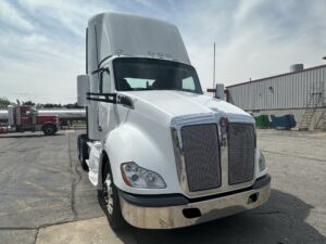 2019 USED KENWORTH T470 8679456-2