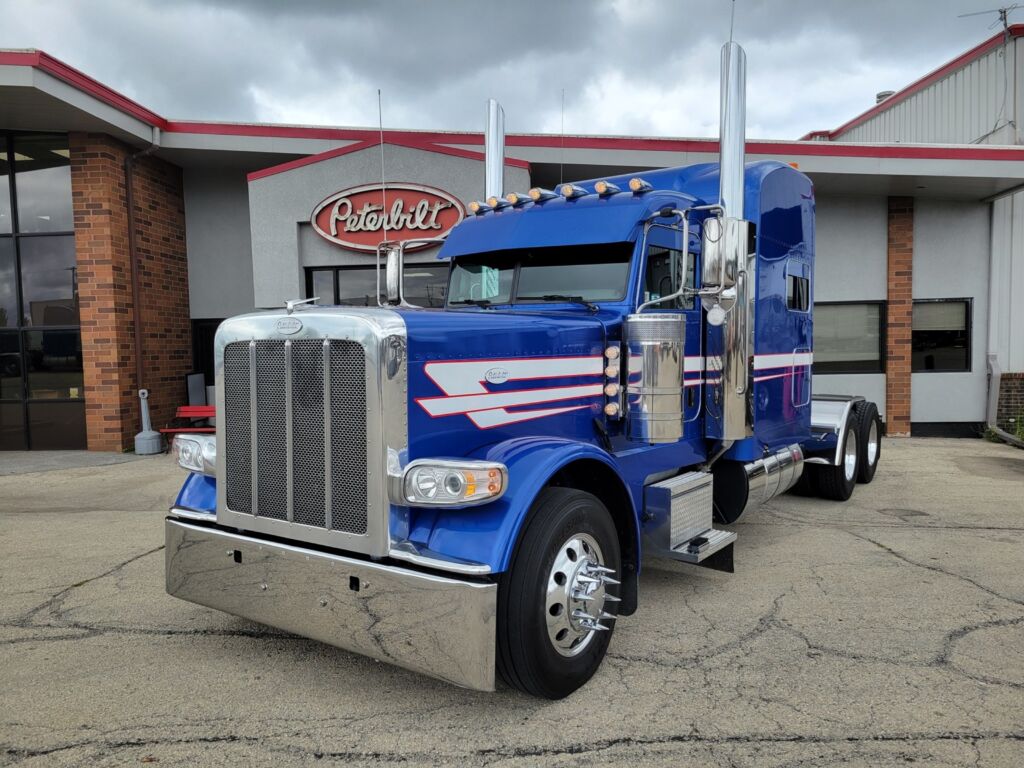 2022 PETERBILT 389