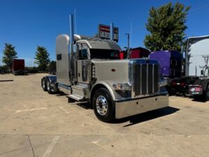 2022 USED PETERBILT 389 8679510-8