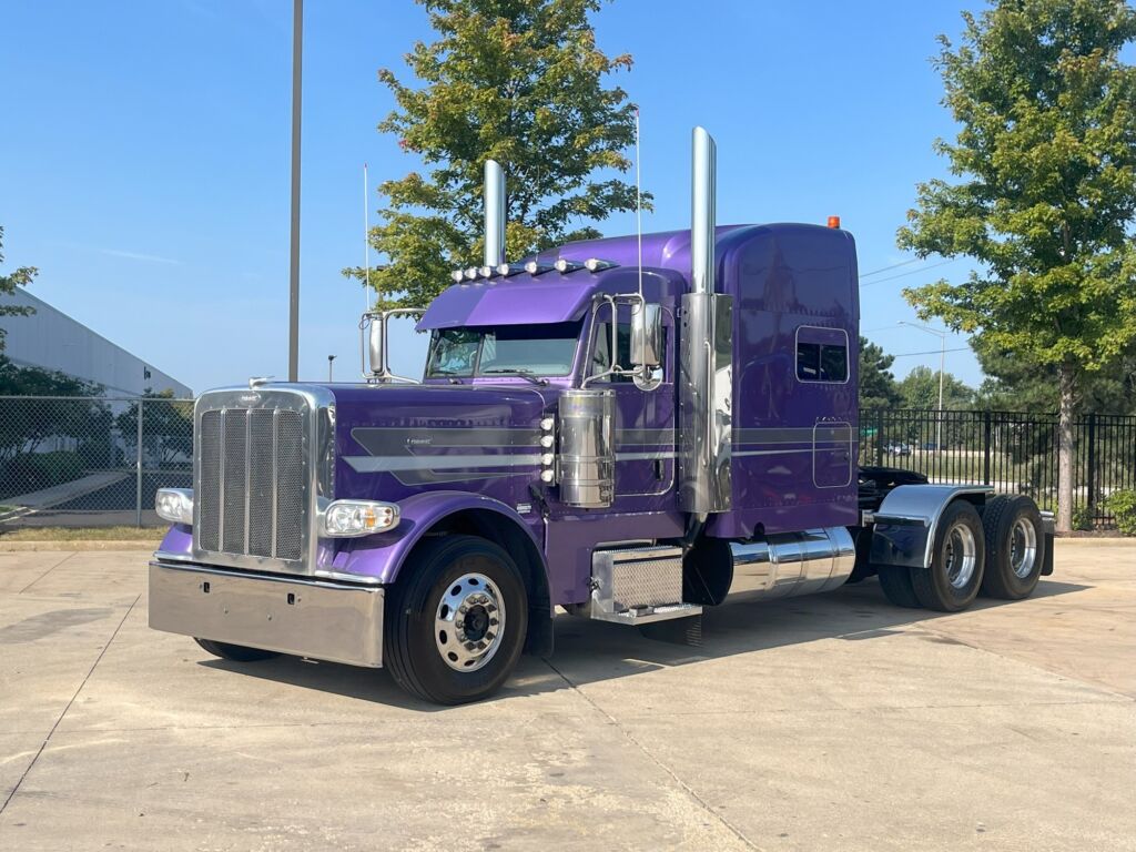 2022 PETERBILT 389