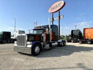 2022 PETERBILT 389