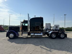 2022 USED PETERBILT 389 8679535-2