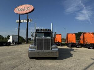 2022 USED PETERBILT 389 8679535-20