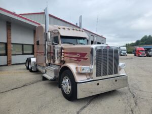 2022 USED PETERBILT 389 8679548-4