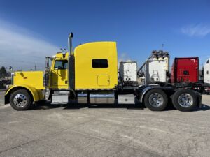 2022 USED PETERBILT 389 8679550-18