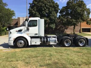 2019 USED PETERBILT 579 8679558-2