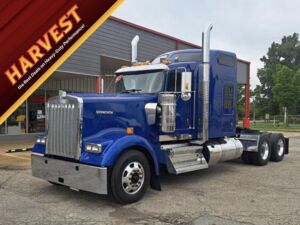 2023 KENWORTH W900