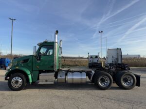 2021 USED PETERBILT 567 8679585-2