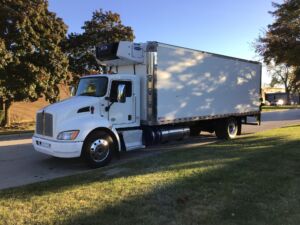 2018 KENWORTH T270