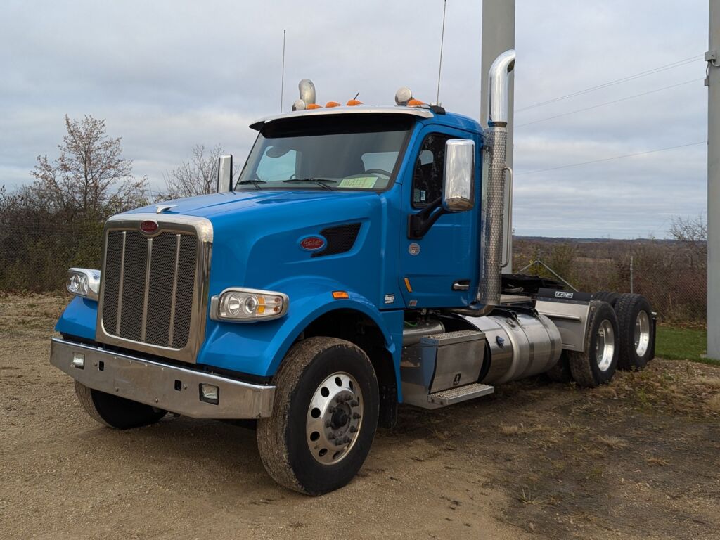 2021 PETERBILT 567