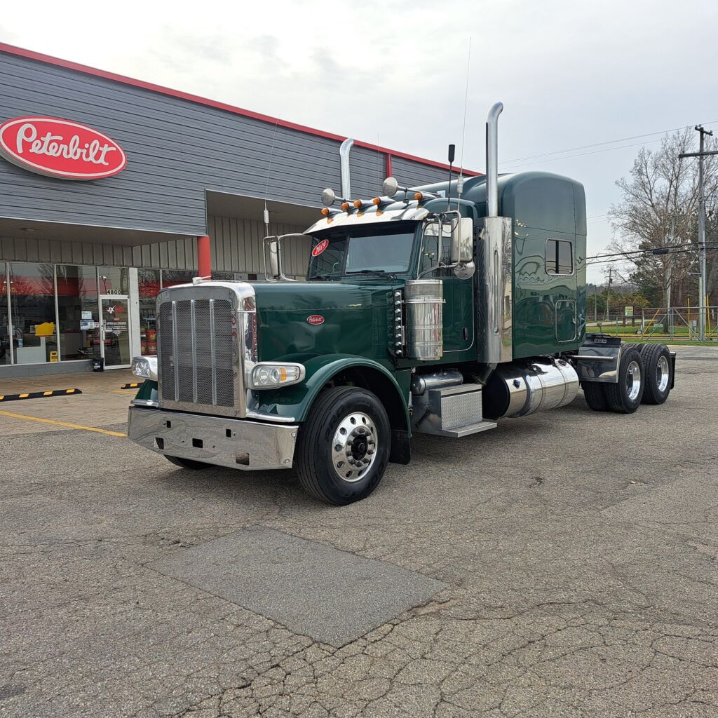 2019 PETERBILT 389