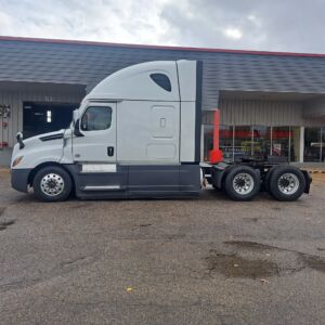 2022 USED FREIGHTLINER CASCADIA 8679640-2