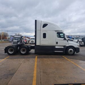 2022 USED FREIGHTLINER CASCADIA 8679640-10