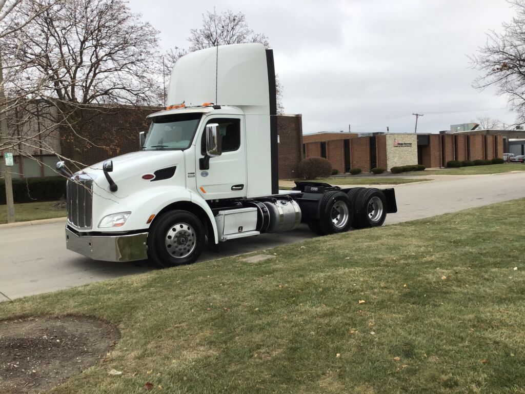 2019 PETERBILT 579