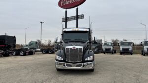 2023 USED PETERBILT 579 8679649-2