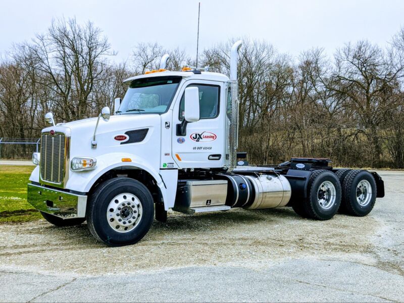 The Peterbilt Model 567 Arrives to JX Rental JX